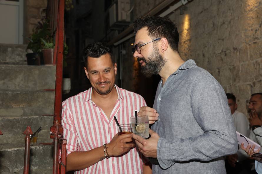 Split: Tonči Huljić u suradnji s Maraskom predstavio vlastitu liniju rakija i likera Madre Badessa