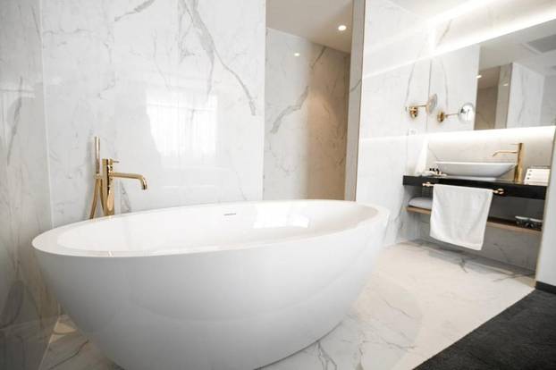 FOTO Dinamo u kampu od 9 mil. eura: Tu su odsjeli i papa i Tito, reflektora nema zbog insekata!