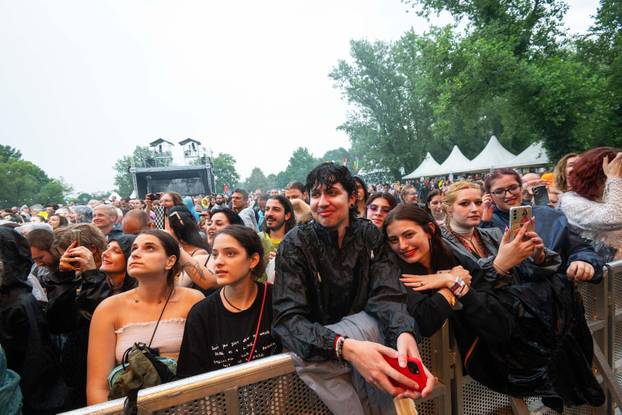 Zagreb: Keanu Reeves sa svojom grupom Dogstar nastupio na INmusic festivalu