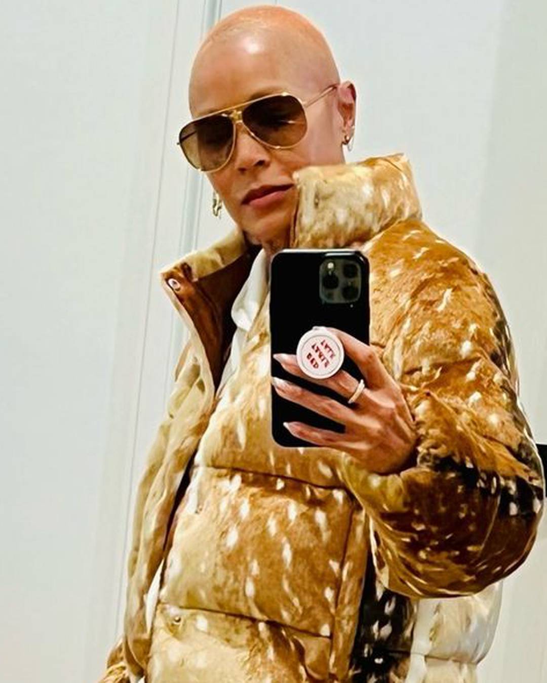 Jada Pinkett Smith podijelila je selfie, jedva ju prepoznali: 'Ja sam mislio da je ovo The Rock'