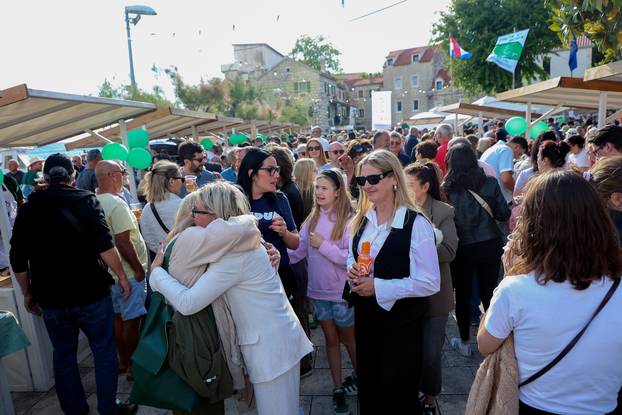 Kaštel Kambelovac: Održana tradicionalna Fešta o boba
