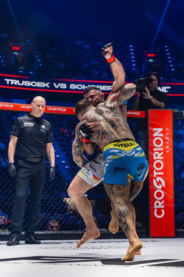 FOTO FNC ljepotice su zavladale Münchenom: Meri Goldašić, Valentina Miletić, ring djevojke