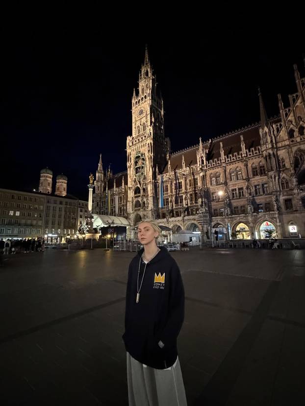 FOTO Curica iz božićnog klasika je odrasla i osvaja svijet kao rokerica: Evo kako se mijenjala