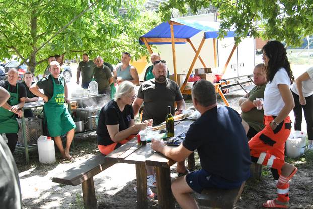 S ciljem ukazivanja na očuvanje rijeka i prirode održano druženje na Križnici