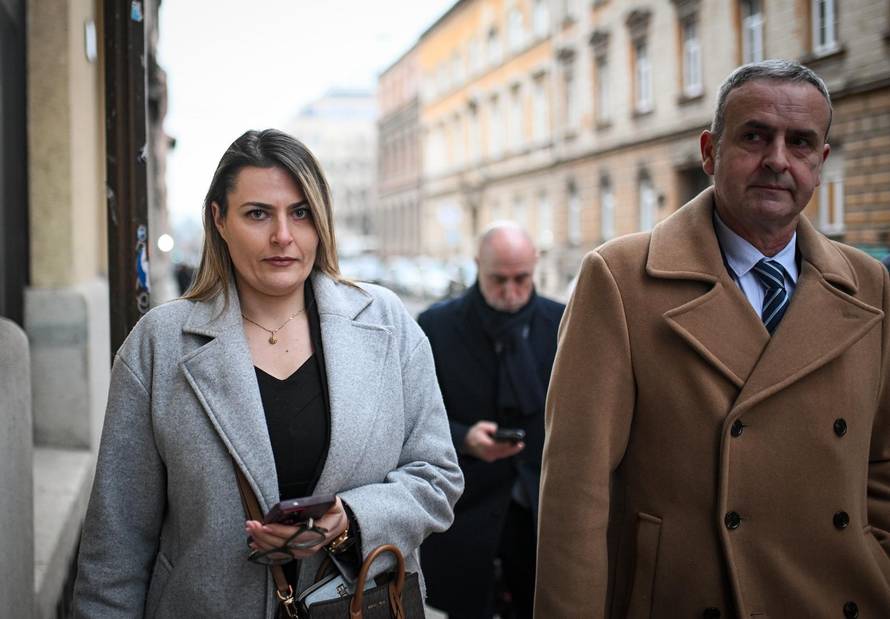 Zagreb: Dolazak članova HDZ-a na sjednicu šireg Predsjedništva i Nacionalnog odbora stranke