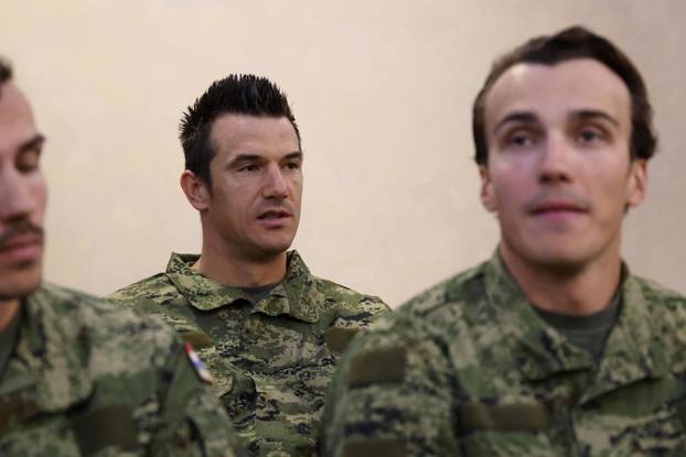 Zagreb: Ministar Anušić uručio ugovore vrhunskim sportašima i pričuvnicima Hrvatske vojske