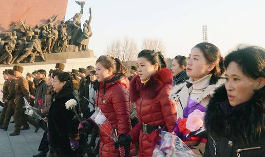 Prošle su tri godine: Završilo žalovanje za Kim Jong-ilom