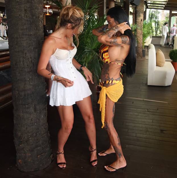 FOTO Bivši reprezentativac se uzbudio pa platio 18+ modelu da mu glumi bivšu: Htio je  spoj
