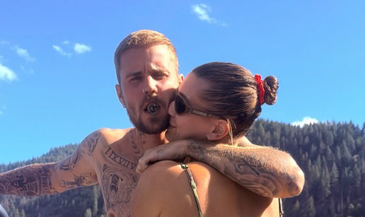 FOTO Justin Bieber pokazao fotke s ljetovanja, svi gledali u guzu njegove supruge Hailey