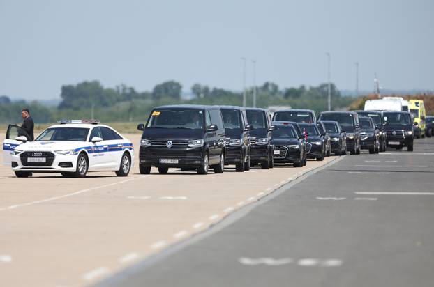 Zagreb: Predsjednik Vlade Republike Indije Narendra Modi stigao u zračnu luku