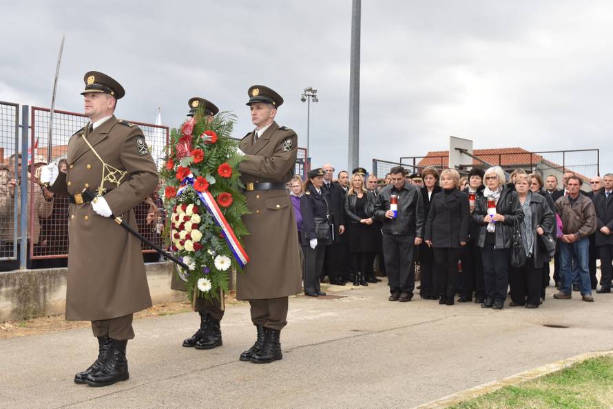 Vlada daje 2 milijuna kuna za Memorijalni centar u Škabrnji