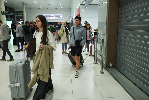 Hrvatski državljani iz Ujedinjenih Arapskih Emiratima sletli su u zracnu luku u Zagrebu 