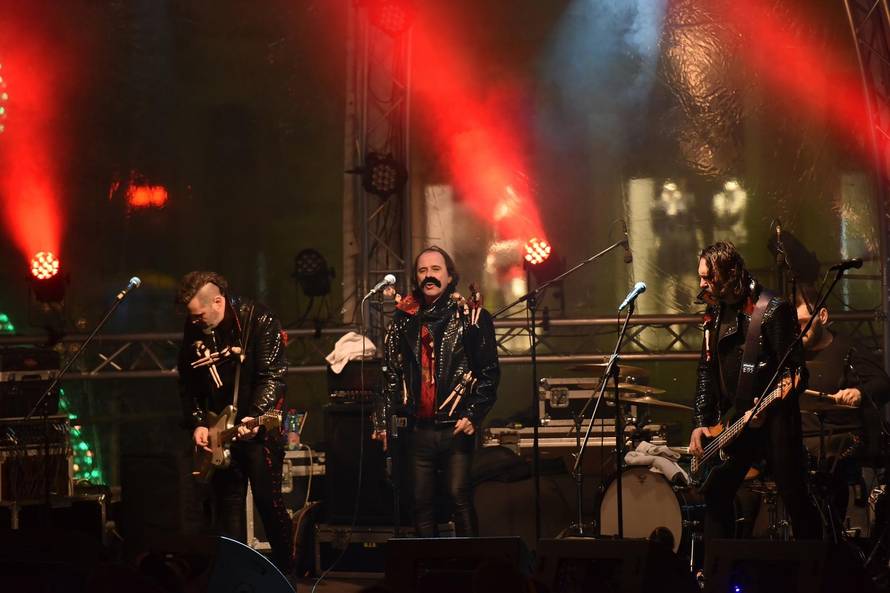 Mrle o Mani: 'Nije bilo love, dva mjeseca smo spavali na podu'