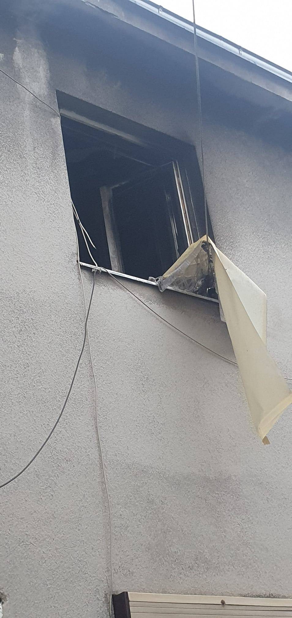 Drama u Zagrebu: Moguća eksplozija u stanu na četvrtom katu, vatrogasci spasili čovjeka
