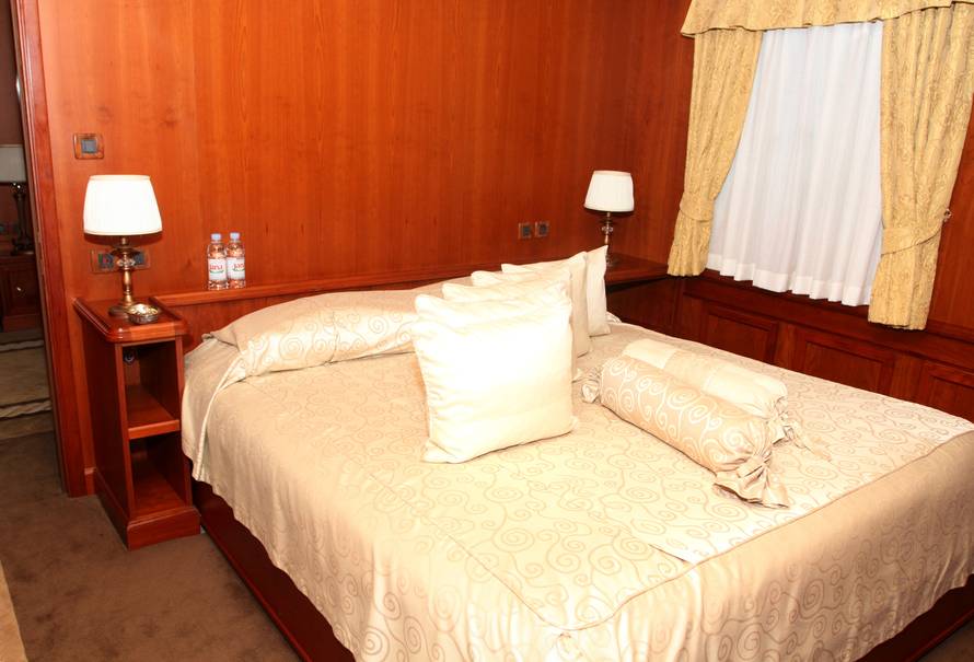 Na luksuznoj jahti: Ivo Sanader plovio je  s Titovom bistom