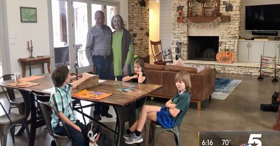 Djed i baka smislili način kako da posjete obitelj za blagdane