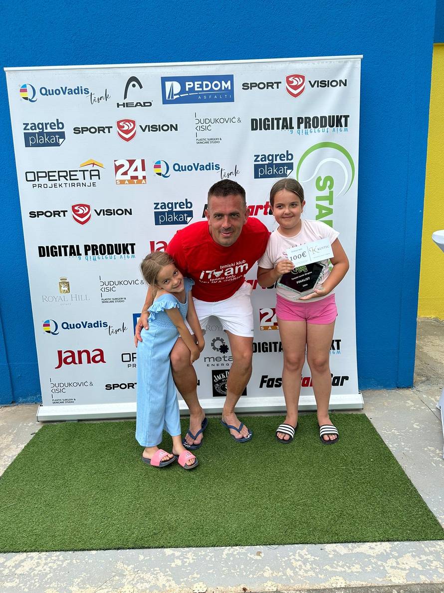 Slovenci i bivši 'vatreni' osvojili teniski turnir rekreativaca...