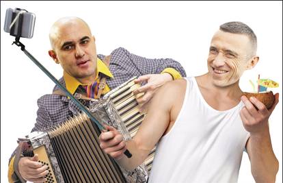 Dabro pjevao 'Pukni puško', na akciji i pića! Evo tko je bio na tulumu na koji je upala policija