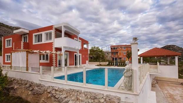 Evo kakve se sve vile nude na Jadranu za milijun eura i više