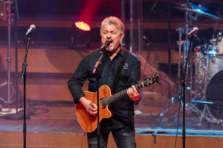 Zagreb: 40 godina klape Cambi