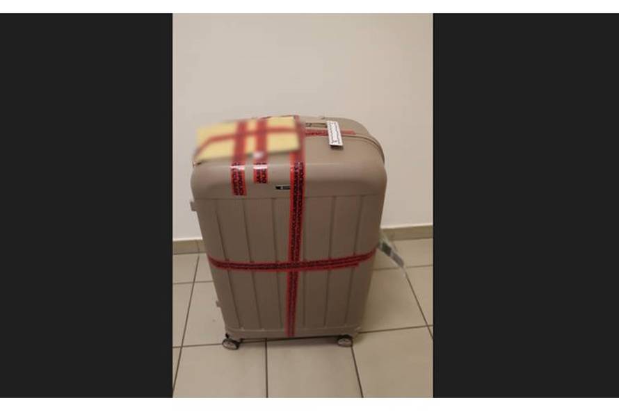 FOTO Španjolka pala s 15 kila trave na aerodromu u Zagrebu