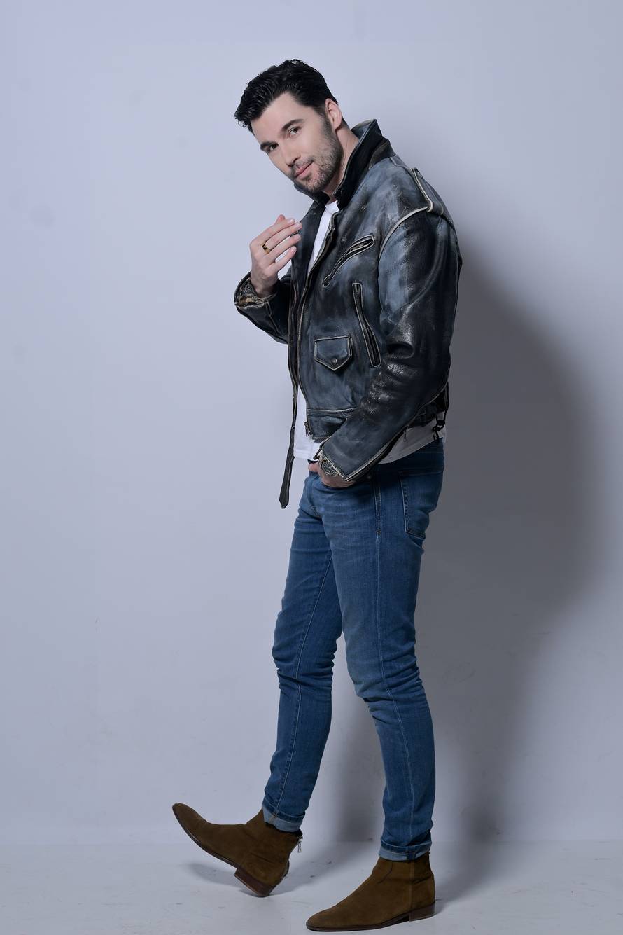 Zagreb: Maneken Dean Pelić