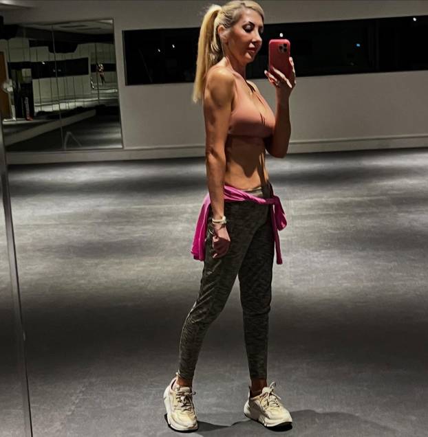 FOTO 'Bila sam muškobanjasta, ali uložila sam u izgled i sada sam savršena poput Barbie!'