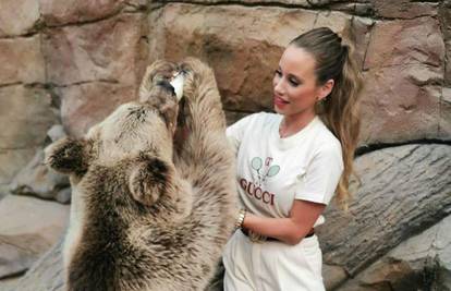 Raquel je u majici od 4.200 kn nahranila medvjeda u Dubaiju