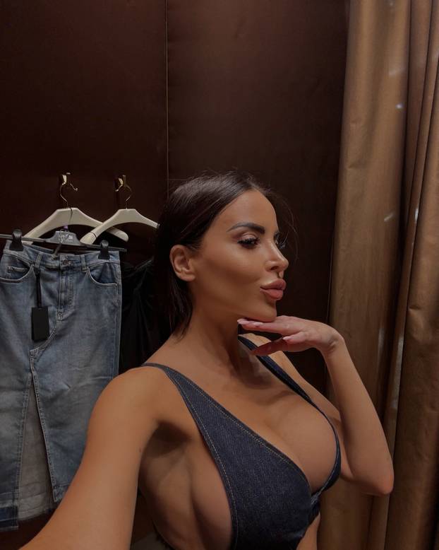 FOTO Zavela i Tottija i Mbappea. Sad mami poglede na terenima