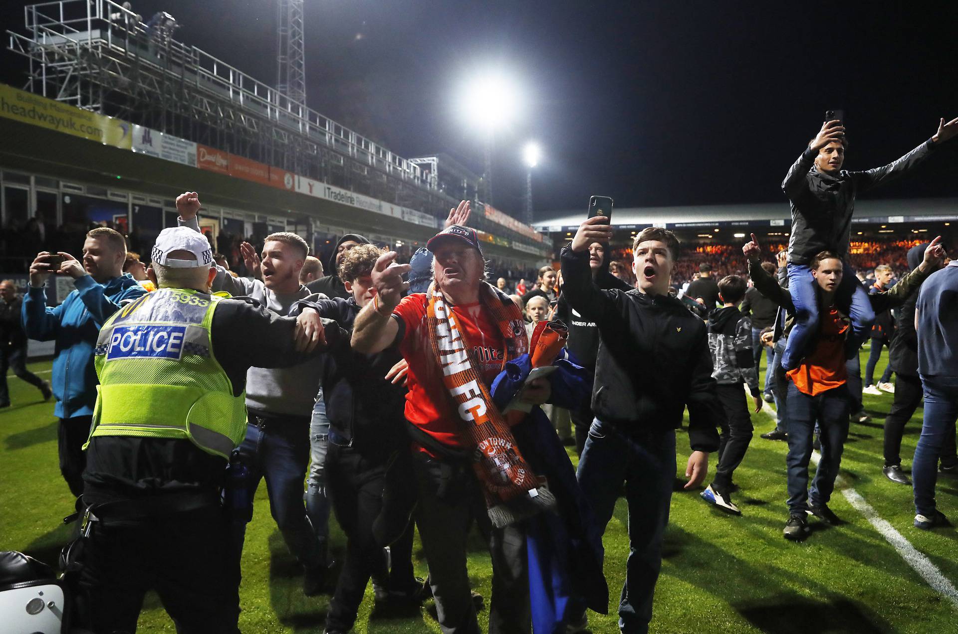 Championship - Play-off Semi Final Second Leg - Luton Town v Sunderland