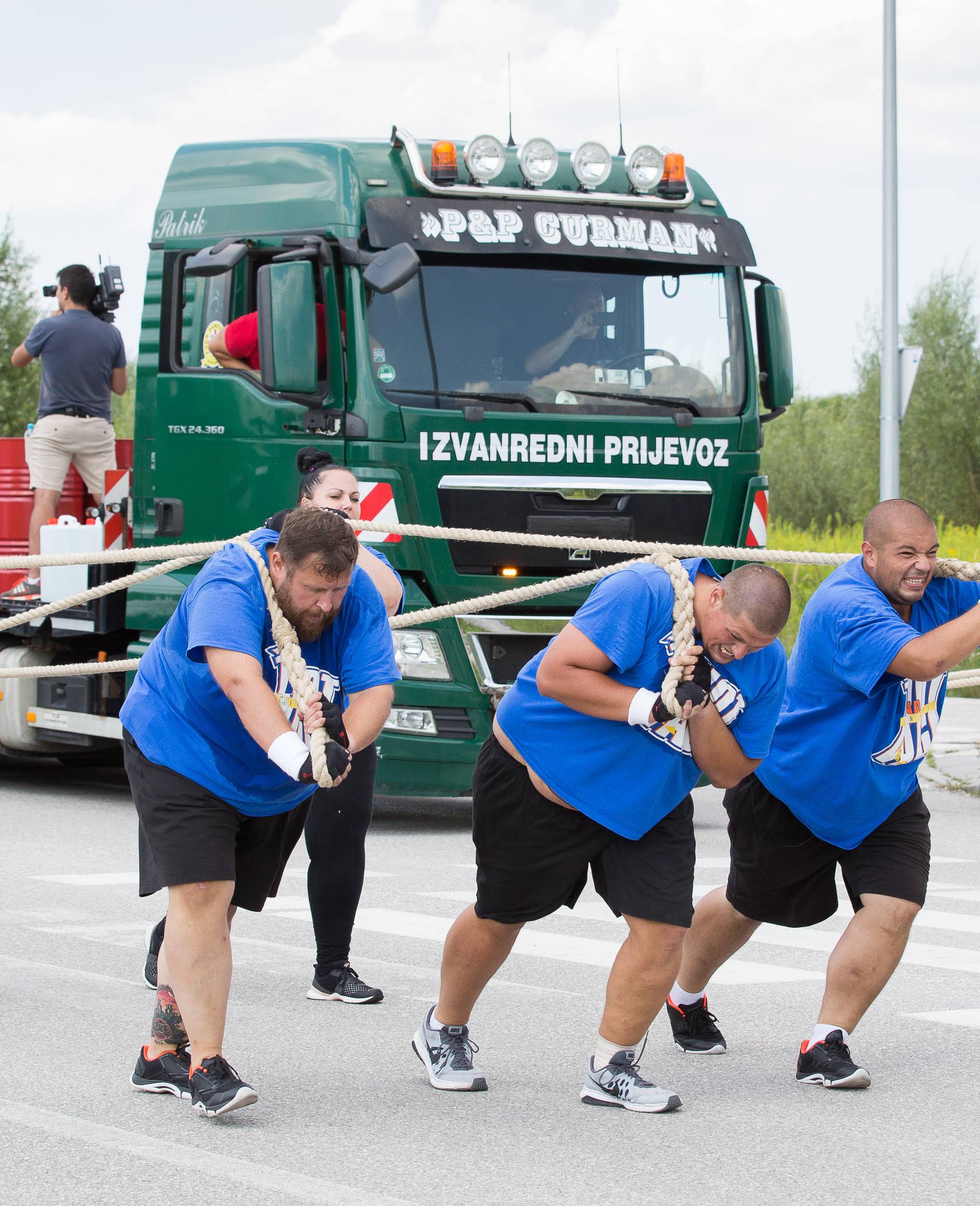 Vukli su kamione: Crveni tim pobijedio je u Velikom izazovu