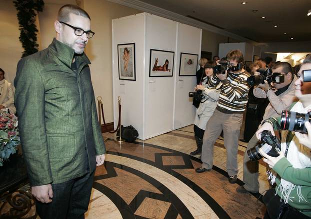 ARHIVA -  Zagreb: Dobrotvorna aukcija fotografija Jadrana Lazića