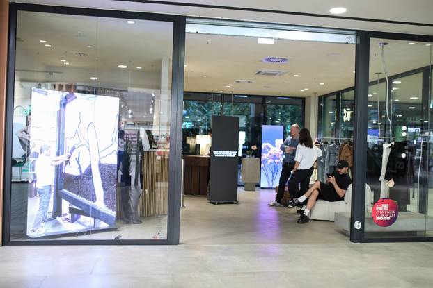 Zagreb: Lunilou & IZAKOVA store