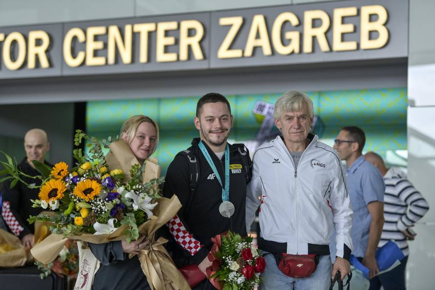 Zagreb: Tin Srbić vratio se sa svjetskog prvenstva u Antwerpenu sa srebrnom medaljom
