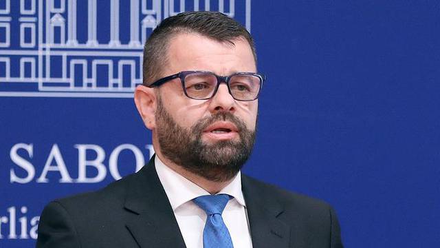 Zagreb: BiH ministar porucio predsjedniku Milanovicu da su kupili sapun, parfem i okupali se prije dolaska