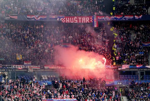 Pariz: Navijači na utakmici četvrtfinala UEFA Lige nacija između Francuske i Hrvatske