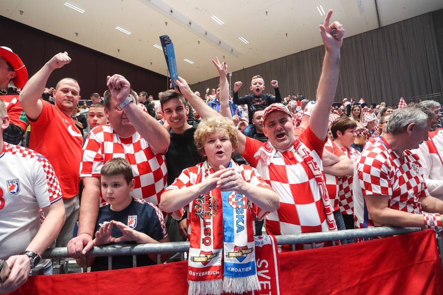 U boj, u boj: Podrška navijača u Grazu kao da smo u Hrvatskoj!