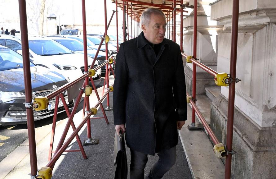 Zagreb: Početak suđenja za aferu Janaf