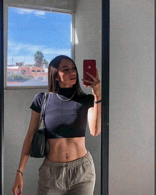 FOTO Nekad kraljica ljepote, a danas nogometna sutkinja. Selene oduzima dah na terenu