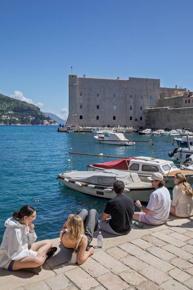 Dubrovnik: Velik broj turista za uskrsne blagdane u gradu