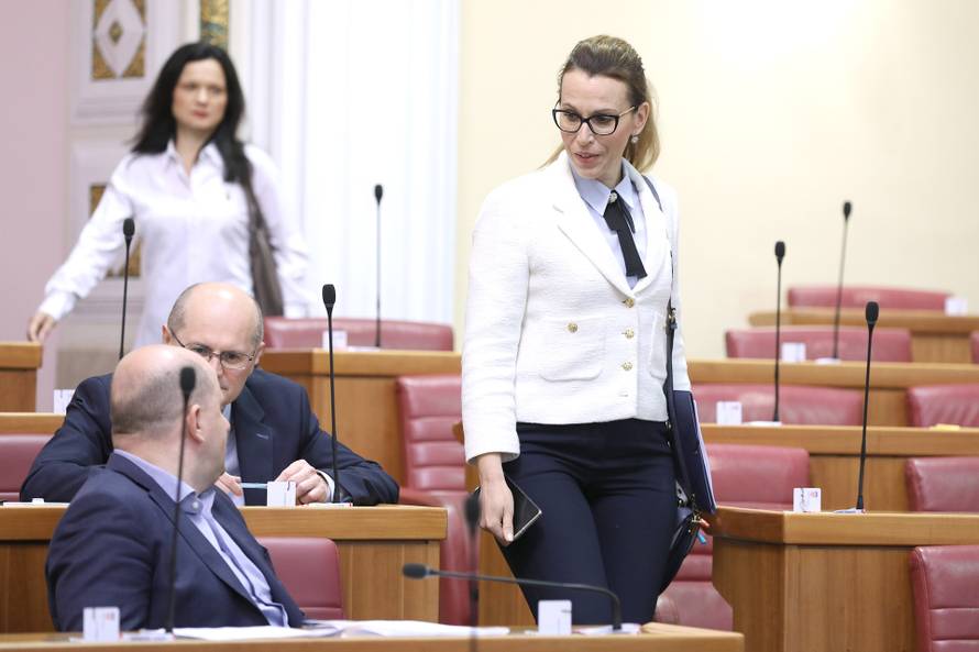 Sjednica Sabora nastavljena raspravom o izmjenama i dopunama Zakona o sigurnosti prometa na cestama