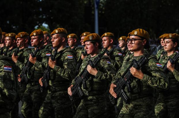 Zagreb: Svečani vojni mimohod u povodu 30 godina VRO Oluja