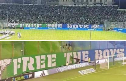 VIDEO Navijači Panathinaikosa izvjesili transparent za Boyse, nogometaši AEK-a odbili igrati