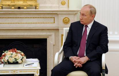 Putin: 'Amerika provocira vježbom u Crnome moru'