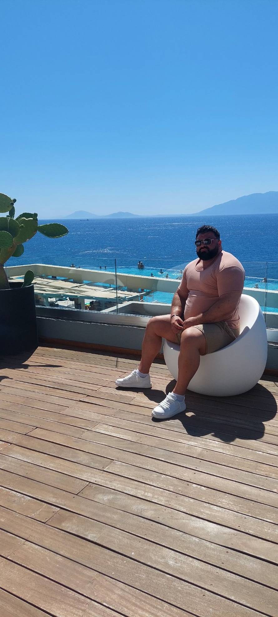 'Majka mi je umirala od bolova, nisam joj mogao pomoći. Oca sam vidio samo jednom...'