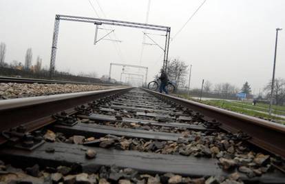 Osijek: S pruge ukrao više od 100 kg vijaka i ugrozio promet 
