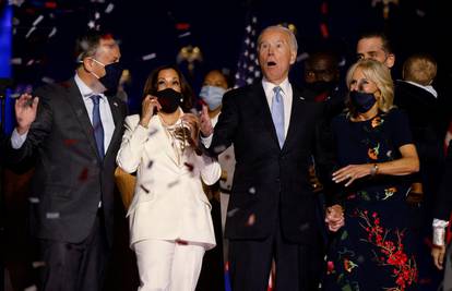 Joe Biden i Kamala Harris su objavili koliko su zaradili i koliko poreza su platili u 2021.