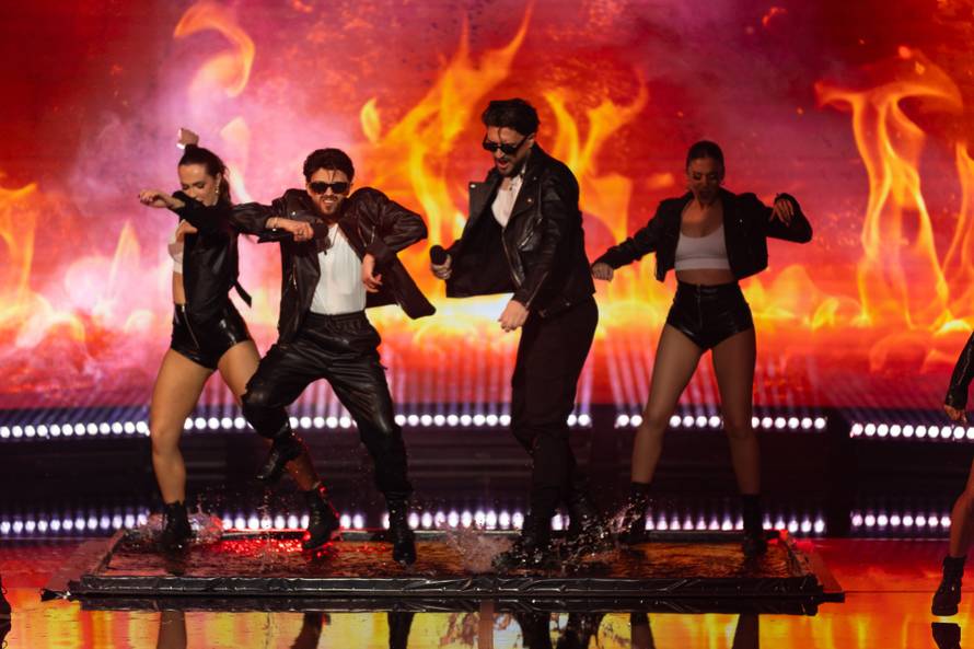 Napeto izjednačenje pa pobjedu odnijela Stela Rade sa hitom iz 2015.: 'Sad sam najviše uživala'