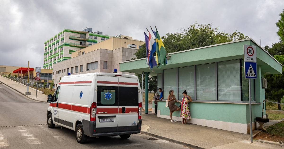 Nogometaš Muntića Tedi Husarić udario suca Matea Čalića na utakmici protiv Rovinjskog Sela Nogometaš Muntića Tedi Husarić udario suca Matea Čalića na utakmici protiv Rovinjskog Sela