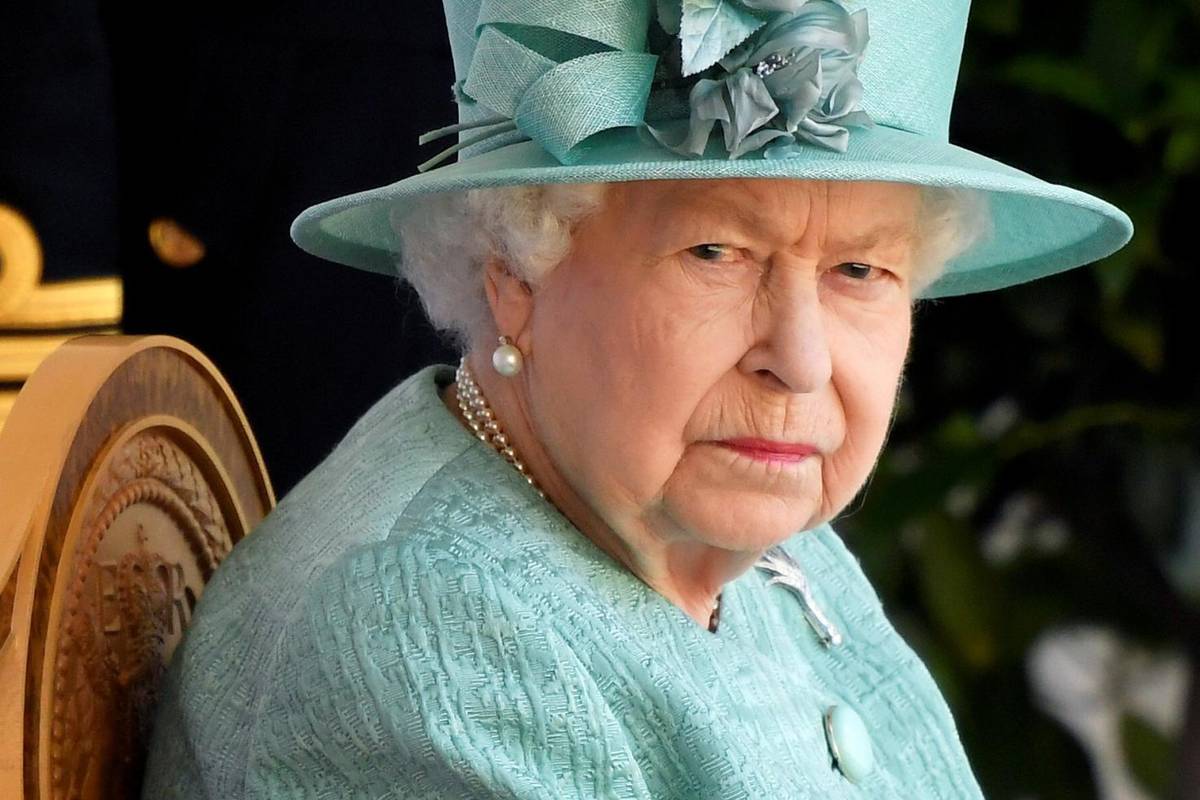 Kraljica bijesna zbog optužbi za rasizam: Svi članovi šire obitelji morat će na detaljno ispitivanje